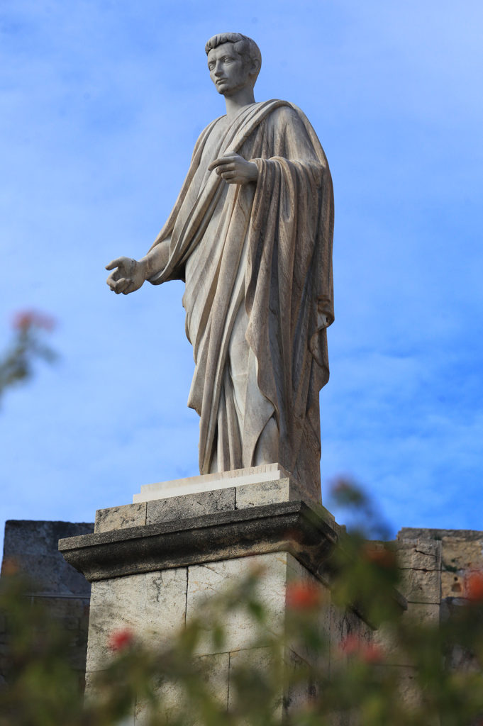 Estatua de César Augusto