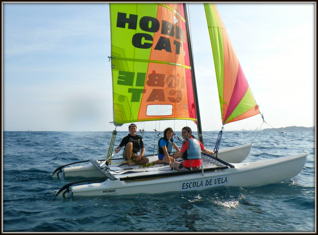 Escola de Vela de la Platja Llarga. / ©Ivan Rodon-Vilaniu Comunicació