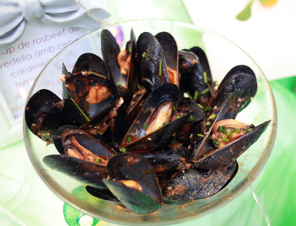 Musclos de roca a la marinera (Restaurant La nova taverna) / ©Pere Toda-Vilaniu Comunicació