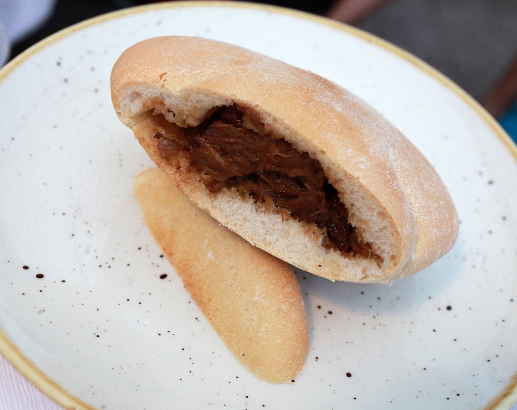 Pita de corder rostit amb salsa de mostassa i vermut Miró (Restaurant Punt i a part) / ©Pere Toda-Vilaniu Comunicació