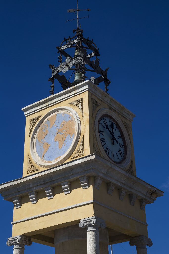 the modernist clock from the port