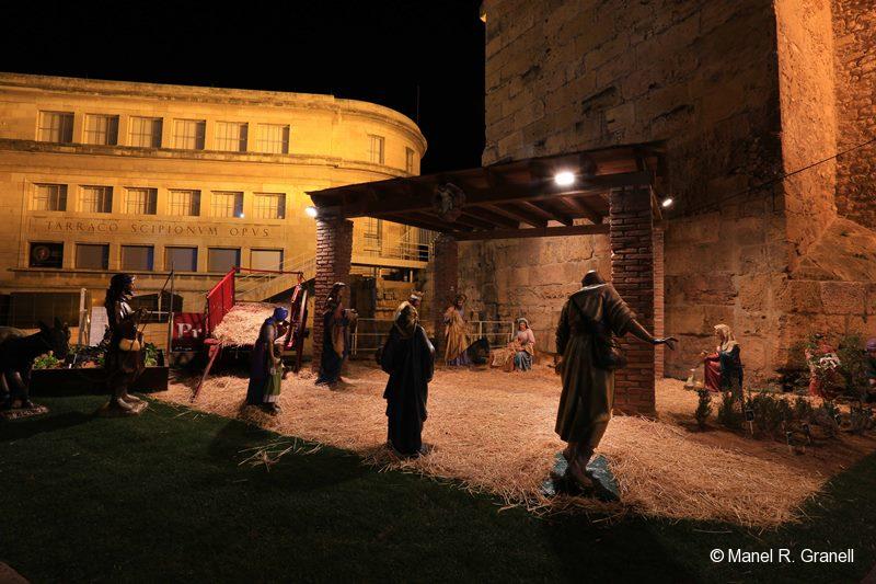 Imagen del pesebre tradicional en la plaza del Rey
